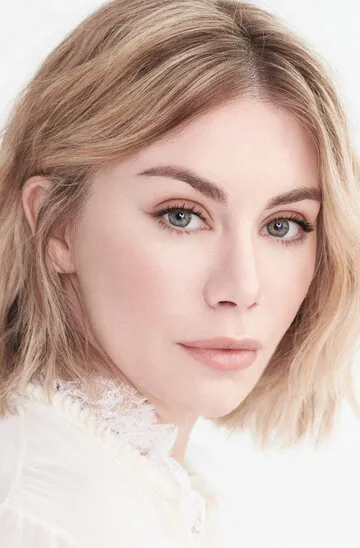 Фотография актёра Дженнифер Холланд