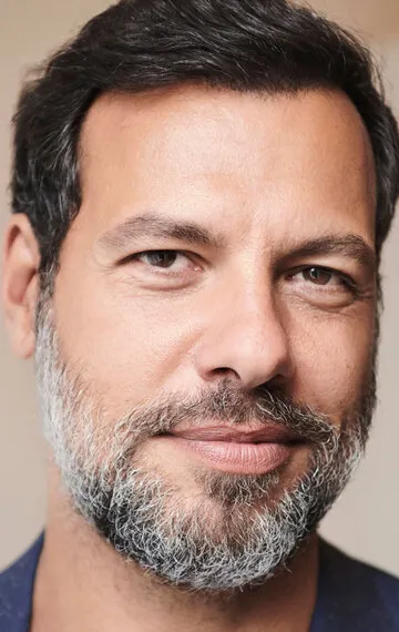 Фотография актёра Лоран Лафитт (Laurent Lafitte)