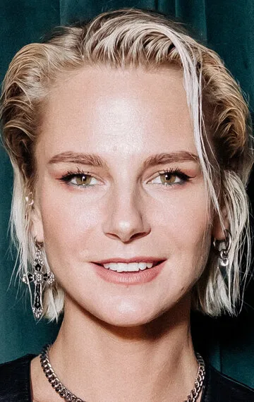 Фотография актёра Линда Лапиньш