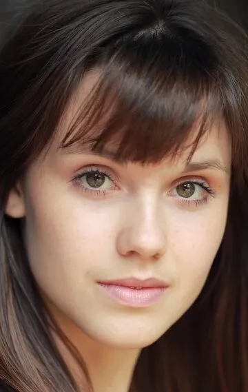 Фотография актёра Поппи Дрейтон (Poppy Drayton)