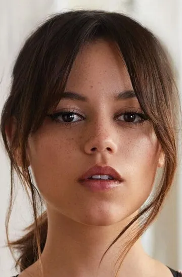 Фотография актёра Дженна Ортега (Jenna Ortega)