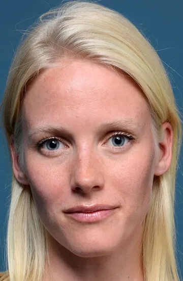 Фотография актёра Лаура Бирн