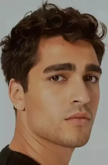 Фотография актёра Мерт Рамазан Демир (Mert Ramazan Demir)