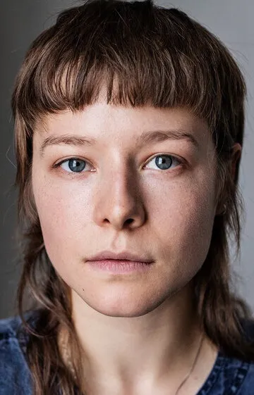 Фотография актёра Эмма Д’Арси (Emma D'Arcy)