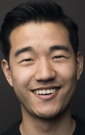 Фотография актёра Дэниэл К. Айзек (Daniel K. Isaac)