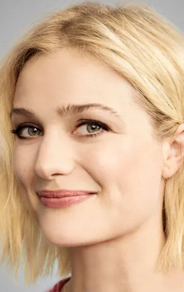 Фотография актёра Элисон Судол (Alison Sudol)