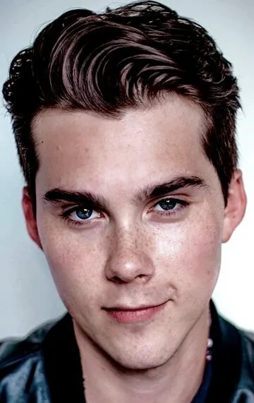 Фотография актёра Джереми Шэда (Jeremy Shada)