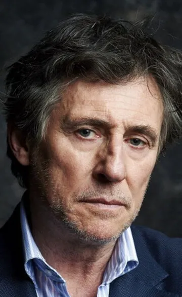 Фотография актёра Гэбриел Бирн (Gabriel Byrne)