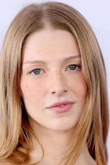 Фотография актёра Хантер Шафер (Hunter Schafer)