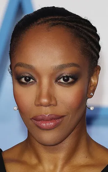 Фотография актёра Наоми Аки